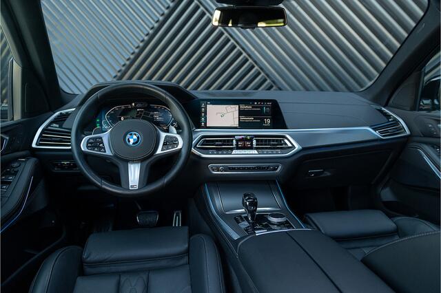 BMW X5 xDrive45e M-Sport ACC Pano Laser Shadow Head Up Ambient Stoelvent. Trekhaak