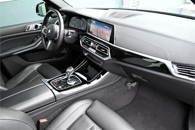 BMW X5 xDrive45e M-SPORT / SKYLOUNGE PANO / LASER / HUD / LEDER INDIVIDUAL / 4WIELSTURING / SOFTCLOSE / FULL OPTIONS