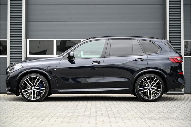 BMW X5 xDrive45e M-SPORT / SKYLOUNGE PANO / LASER / HUD / LEDER INDIVIDUAL / 4WIELSTURING / SOFTCLOSE / FULL OPTIONS