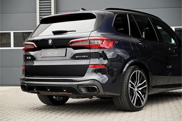 BMW X5 xDrive45e M-SPORT / SKYLOUNGE PANO / LASER / HUD / LEDER INDIVIDUAL / 4WIELSTURING / SOFTCLOSE / FULL OPTIONS