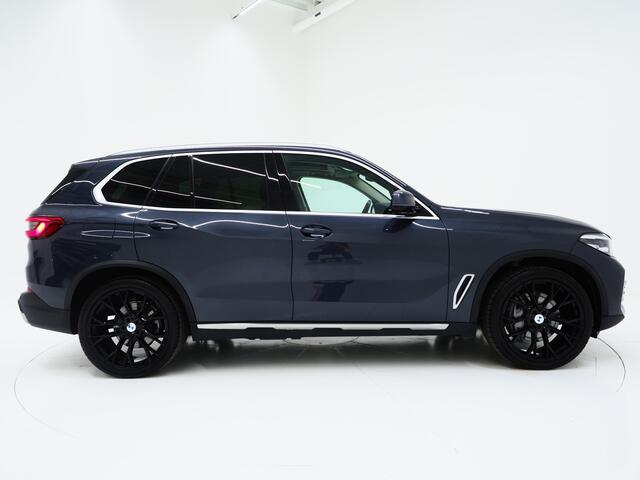 BMW X5 xDrive45e High Executive | Panoramadak | Luchtvering | Trekhaak | Head Up | Camera | Keyless