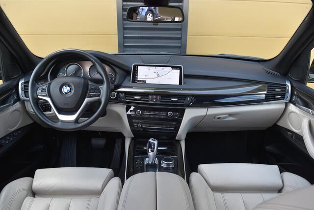 BMW X5 xDrive35i High Executive * Panorama dak * Head-up * Stoelverwarming * Achteruitrijcamera * LED *