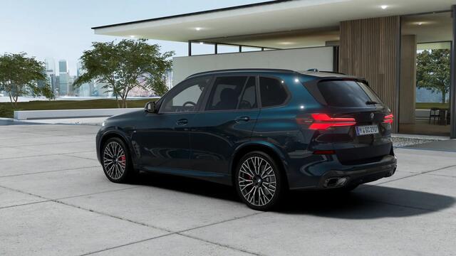 BMW X5 xDrive50e High Executive M Sport Automaat / Panoramadak Sky Lounge / Trekhaak / Parking Assistant Professional / Active Steering / Adaptieve LED / Comfort Access