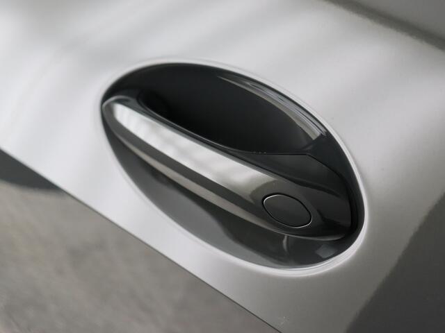 BMW X5 xDrive45e High Executive M Sport (Skylounge / 4-wielsturing / Stoelkoeling-verw. / Softclose / Head Up)