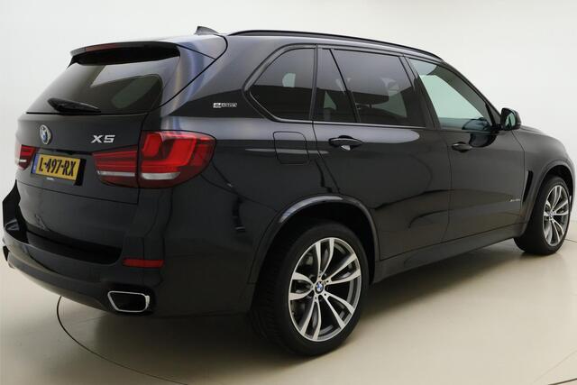 BMW X5 xDrive40e High Executive M-Sport | 2.700kg trekgewicht | Panorama dak | Leder | Memory | Keyless | Trekhaak | Stoelverwarming | 360° Camera | Memory | HUD