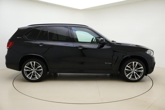 BMW X5 xDrive40e High Executive M-Sport | 2.700kg trekgewicht | Panorama dak | Leder | Memory | Keyless | Trekhaak | Stoelverwarming | 360° Camera | Memory | HUD