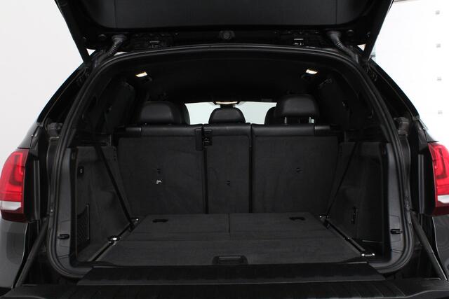 BMW X5 M50d 7p. 381pk > 7-zit/Standkachel/22 inch/Head-up display/shadow-line...