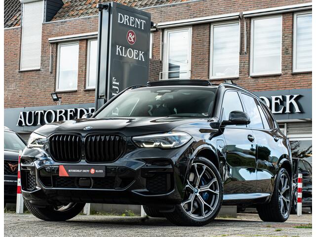 BMW X5 xDrive45e High Exe M-Sport ORG NL PANO HARMAN KARDON HUD 360 CAMERA MEMORY STOEL BOMVOL!!!