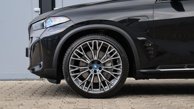 BMW X5 xDrive50e | Harman/Kardon | Panoramadak | Head-up | Trekhaak | Iconic Glow