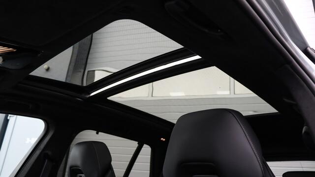 BMW X5 xDrive50e M-Sport Pro | Massage | Sky Lounge | Head-up | Soft-Close | Harman/Kardon | Trekhaak | Carbon