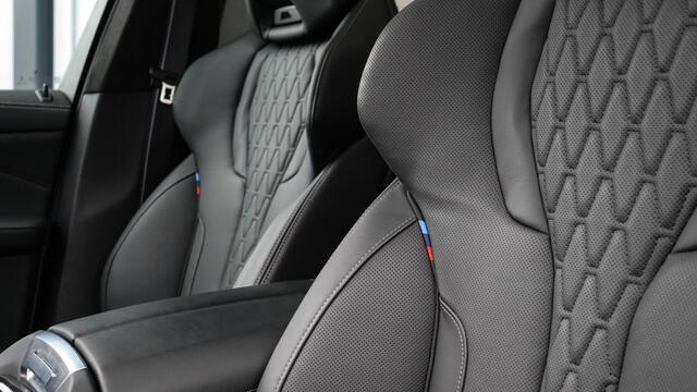 BMW X5 xDrive50e M-Sport Pro | Massage | Sky Lounge | Head-up | Soft-Close | Harman/Kardon | Trekhaak | Carbon