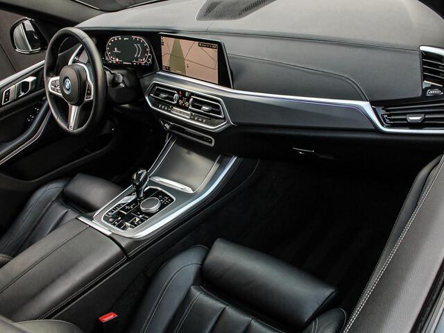 BMW X5 xDrive45e 394PK Automaat High Executive M-Sport | LASER LED | TREKHAAK | SFEERVERLICHTING | LEDER | SHADOWLINE | LEDER DASHBOARD |