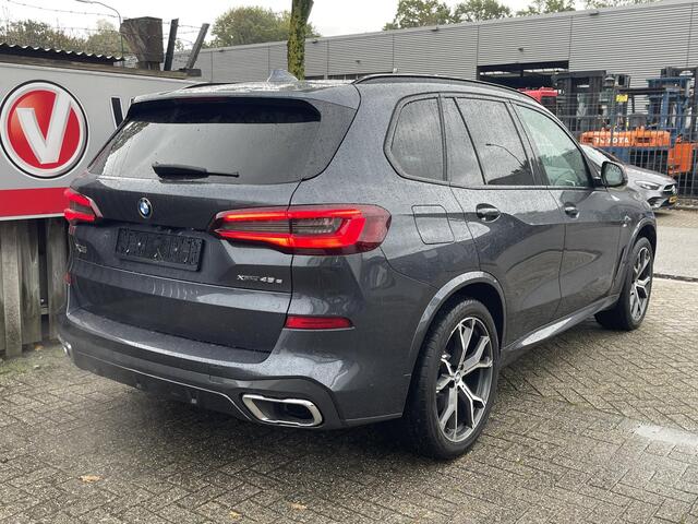 BMW X5 xDrive45e High Executive M Sport 21''/Softclose/Active Steering/Panoramadak Skylounge/Head up/Led Laser/Harman Kardon/Dodehoek/360 camera/Luchtvering/Leder + massage + memory