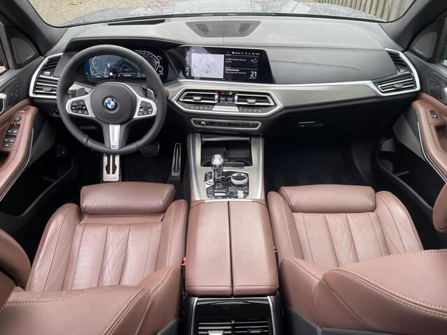 BMW X5 xDrive45e High Executive M Sport 21''/Softclose/Active Steering/Panoramadak Skylounge/Head up/Led Laser/Harman Kardon/Dodehoek/360 camera/Luchtvering/Leder + massage + memory