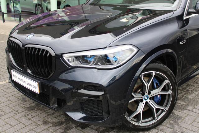 BMW X5 xDrive45e High Executive M Sport Automaat / Panoramadak / Laserlight / Bowers & Wilkins / Soft-Close / Head-Up / Parking Assistant Plus / Adaptief onderstel