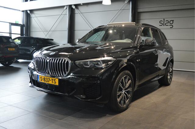 BMW X5 xDrive45e M-pakket pano camera leer trekhaak 20 inch !!