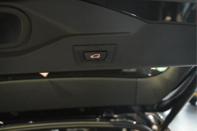 BMW X5 xDrive45e M-pakket pano camera leer trekhaak 20 inch !!