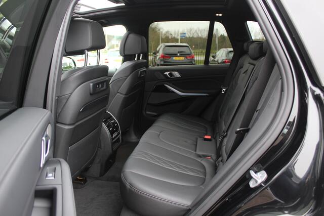 BMW X5 xDrive45e High Exe. M Sport / Trekhaak / Panoramadak / 360Camera / Head-up / Harman Kardon / 20'' / Laser LED / Dodehoek / ACC / Leder / Stoelventilatie / Stoelverwarming 4x / Stuurverwarming