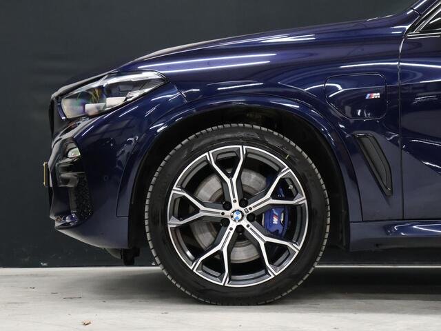 BMW X5 xDrive45e M Sport High Executive [SCHUIFKANTELDAK, HARMAN/KARDON, APPLE CARPLAY, ANDROID, MEMORY SEATS, STOELMASSAGE, 360 CAMERA, STUURVERWARMING, HEAD-UP, ADAPTIVE CRUISE, STOELVENTILATIE, STOELVERWARMING, NIEUWSTAAT]