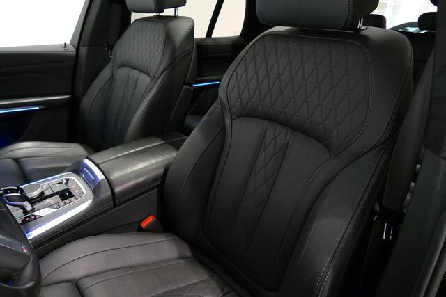BMW X5 xDrive45e M Sport / Maxton Design Bodykit V.2 / Panoramadak / Stoelmassage / BMW Laser koplampen / Stoelkoeling + verwarming / Luchtvering / Rondomzichtcamera / HUD / Apple Carplay - Android Auto / Keyless / Lederen bekleding / Achteruitrijcamera / Stuurw