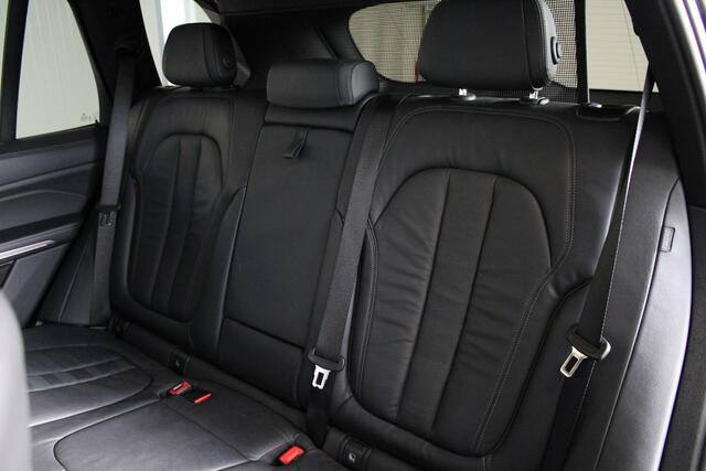 BMW X5 M50d High Executive Panoramadak - Head-up - Lederen bekleding - Harman Kardon