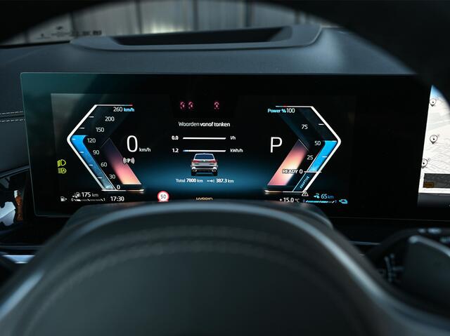 BMW X5 XDRIVE 50e | M-SPORT PRO | LUCHTVERING | HARMAN/KARDON | HEAD-UP | COMFORT ACCESS | SOFT-CLOSE | TREKHAAK | ICONIC GLOW | M-SPORT BRAKE | PANORAMADAK | COMFORT SEATS | AMBIANCE INTERIEUR | ADAPTIVE LED | DRIVING ASSISTANT PROF. | DAB+ | HARMAN/KARDON |