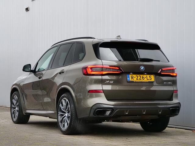 BMW X5 xDrive45e High Executive 394 Pk Automaat M-sport / Trekhaak / Laser light / Leer / Pano-dak / DAB / Apple Carplay