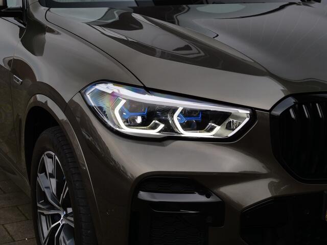 BMW X5 xDrive45e High Executive 394 Pk Automaat M-sport / Trekhaak / Laser light / Leer / Pano-dak / DAB / Apple Carplay