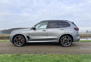 bmw-x5-xdrive50e-m-sport-pro-black-