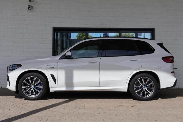 BMW X5 xDrive45e High Executive | M Sportpakket | Panorama Dak | Driving Assistant Plus