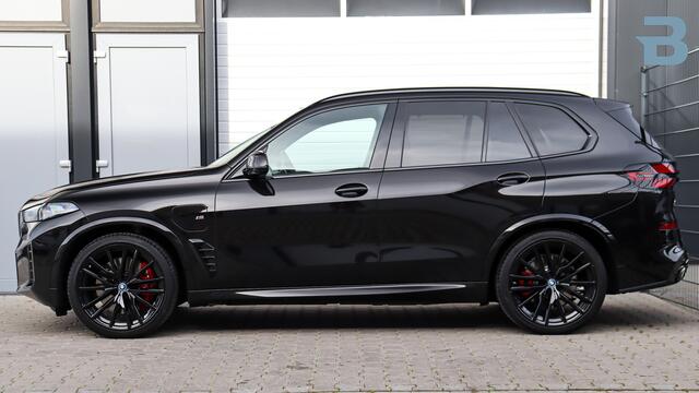 BMW X5 xDrive50e M-Sport Pro 'Citrinschwarz' | Bowers & Wilkins | Sky Lounge | Massage | Soft-Close | Head-up | Trekhaak
