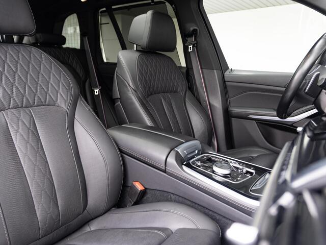 BMW X5 xDrive50e | M Sportpakket Pro | Innovation Pack | Comfort Access | Soft-Close | Sky Lounge | Stoelventilatie | Massagefunctie | Harman Kardon | Trekhaak