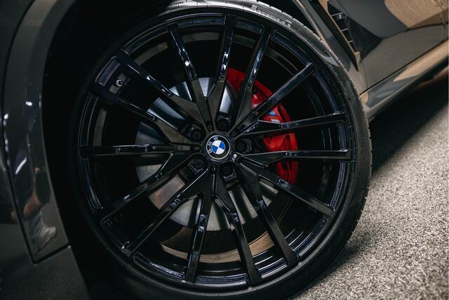 BMW X5 xDrive50e | Luxe stoelen | Luchtvering | Dravit Grau | Trekhaak | Stuur en stoelverwarming | Harman/Kardon |