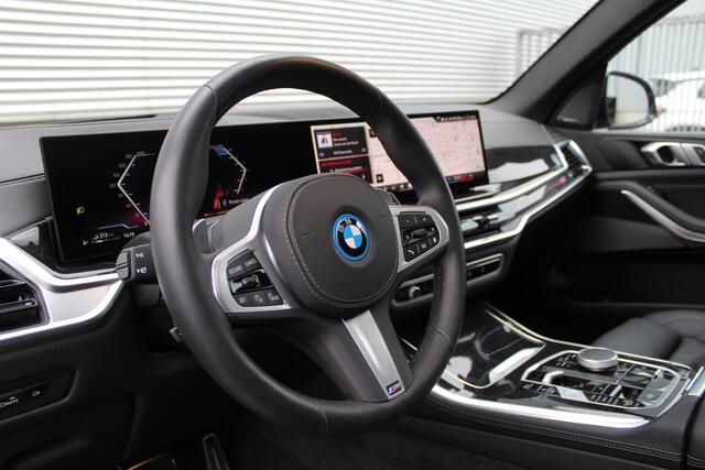 BMW X5 xDrive50e M-Sport | Panoramadak | Luchtvering | Harman Kardon | Iconic Glow | Trekhaak
