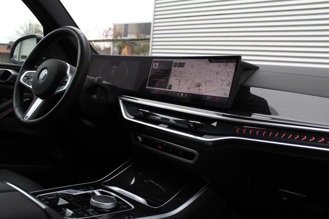 BMW X5 xDrive50e M-Sport | Panoramadak | Luchtvering | Harman Kardon | Iconic Glow | Trekhaak