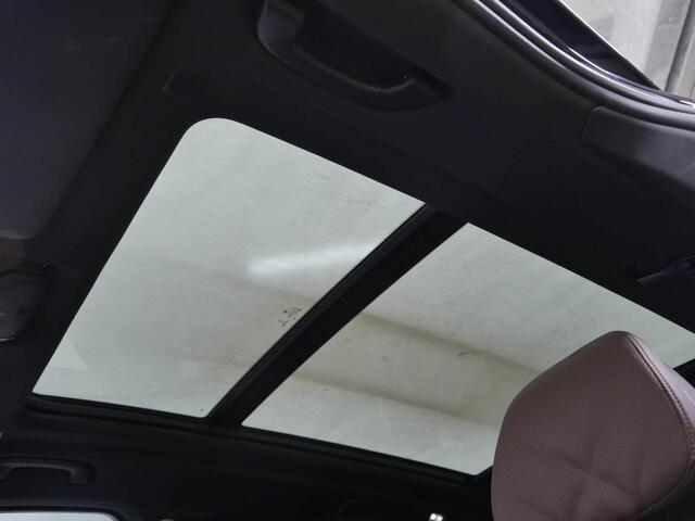 BMW X5 xDrive50e M-Sport | Panorama | Driving Assistant Professional | Harman Kardon | Trekhaak | Comfortzetels