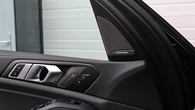 BMW X5 xDrive50e M-Sport Pro | Massage | Sky Lounge | Harman/Kardon | Stoelventilatie | Head-up | Trekhaak | Carbon