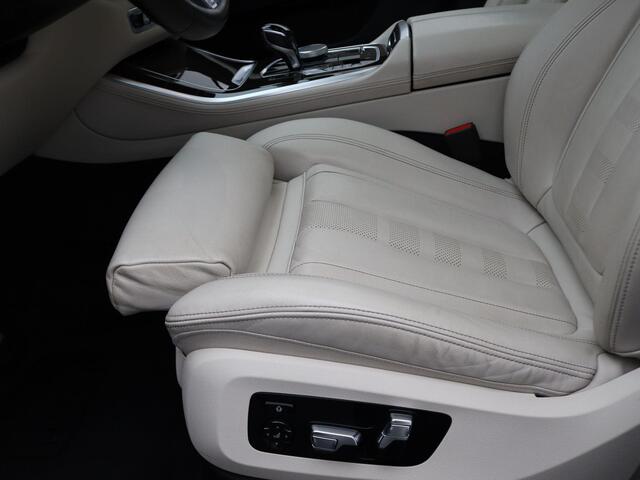 BMW X5 xDrive45e High Executive | M Sportpakket | Audio Media Pack | Adaptive Air Suspension | Panorama-Glasdak Sky Lounge | Comfortstoelen | DAB | HiFi | 20''