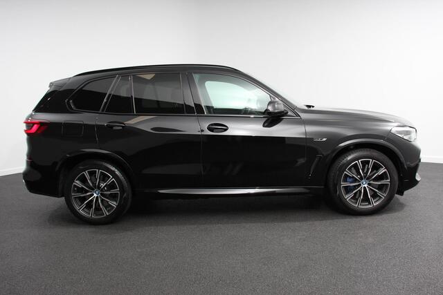 BMW X5 xDrive45e M Sport High Executive 394pk Panoramadak Adaptive Cruise Control Leder 20" 360 Camera HUD Display