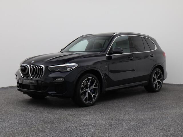 BMW X5 xDrive45e Executive M-Sport | PANO | CAMERA | HUD | LUCHTVERING | KEYLESS | STOEL- EN STUURVERW. | TREKHAAK