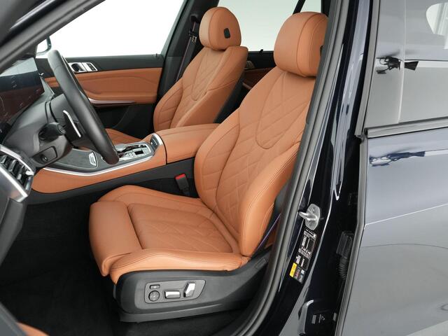 BMW X5 489pk xDrive50e |BTW-auto|M-sport|innovation pack|pano|Harman&Kardon|memory|HUD|Apple Carplay|360 camera|elek. trekhaak|iconic glow|luchtvering|blind spot|