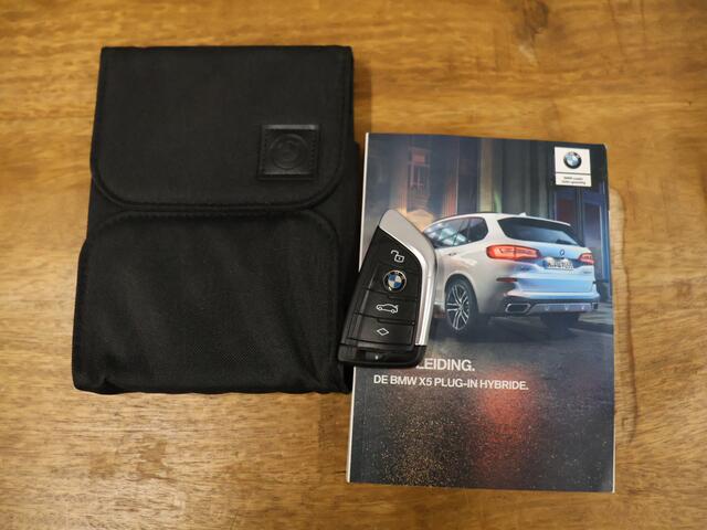 BMW X5 xDrive45e M Sport [MEMORY SEATS, APPLE CARPLAY, ANDROID AUTO, 360 CAMERA, PDC V+A, HUD, ADAPTIVE CRUISE CONTROL, SFEERVERLICHTING, STUURVERWARMING, STOELVERWARMING V+A, NIEUWSTAAT]