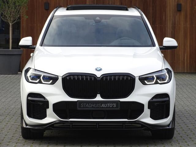 BMW X5 45e 394PK X-drive M-Sport / B&W / Individual / Laser / Trekhaak