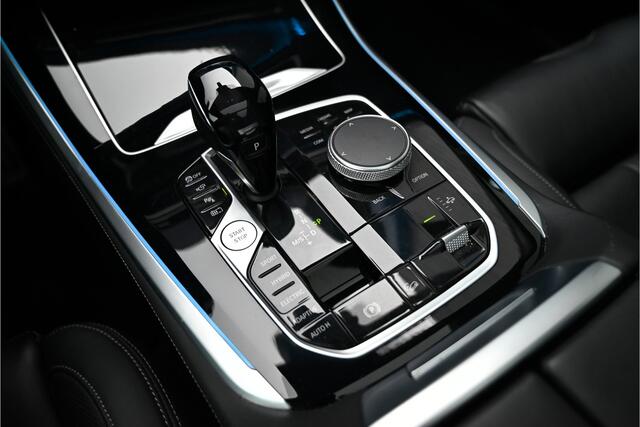 BMW X5 xDrive45e M-SPORT / PANO / M-PERF SEATS / BOWERS & WILKINS / LASER / HUD / NL AUTO / 1E EIGENAAR