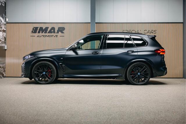 BMW X5 xDrive50e | M uitgevoerd | Trekhaak | Head-Up | Luchtvering | Matte Wrap |