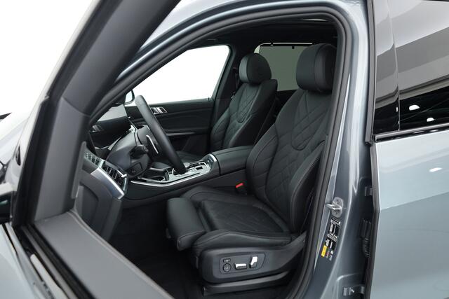 BMW X5 xDrive50e M Sport Pro | Iconic Glow | | Pano | Soft Close | HUD | Luchtvering | Harman Kardon | Elek. Trekhaak |