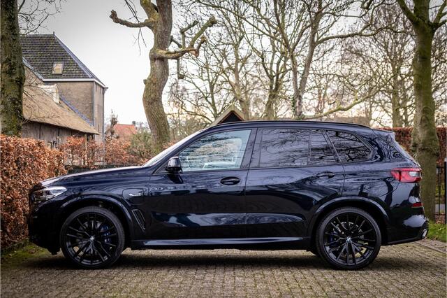 BMW X5 xDrive45e M Sport M Seats 22" Vierwielbesturing Stoelventilatie Harman Kardon Panorama