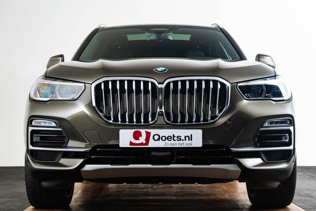 BMW X5 xDrive45e High Executive xLine - Panoramadak - Trekhaak - Comfortstoelen - Warmte Comfort Pack - Massage/Ventilatie stoelen - Comfort Access - Soft Close - Driving Assistant Professional - Harman Kardon -