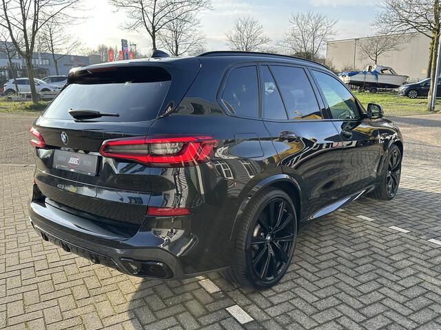 BMW X5 xDrive45e High Executive M-sport | Pano | 22inch | Zwart/Zwart | 360