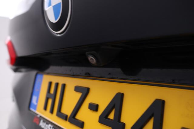 BMW X5 xDrive45e High Executive M-sport, All black! Luchtvering, Adaptief, Panoramadak, Apple Carplay